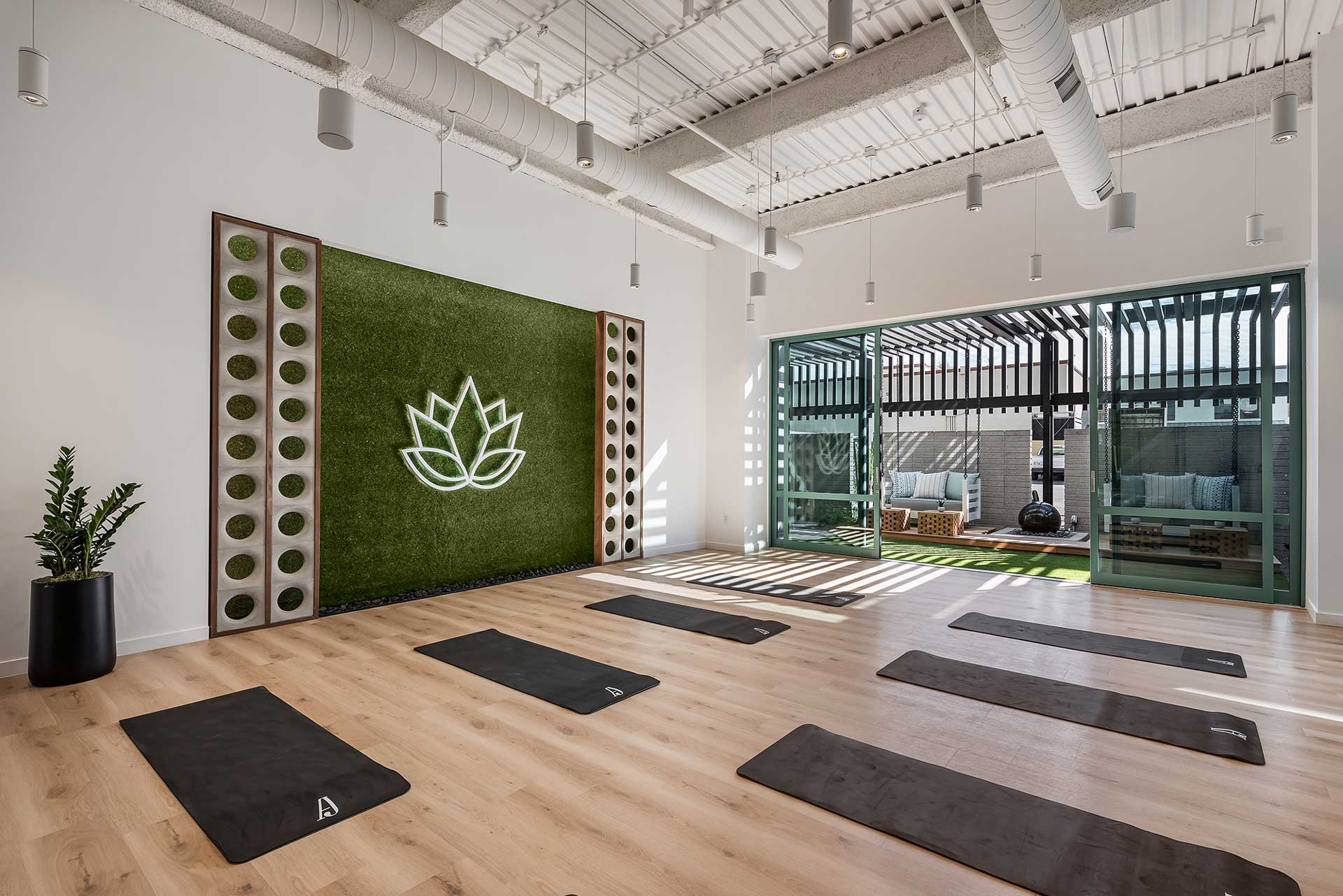 https://georgeoliver.com/wp-content/uploads/2021/03/The-Alexander-Yoga-Room.jpg